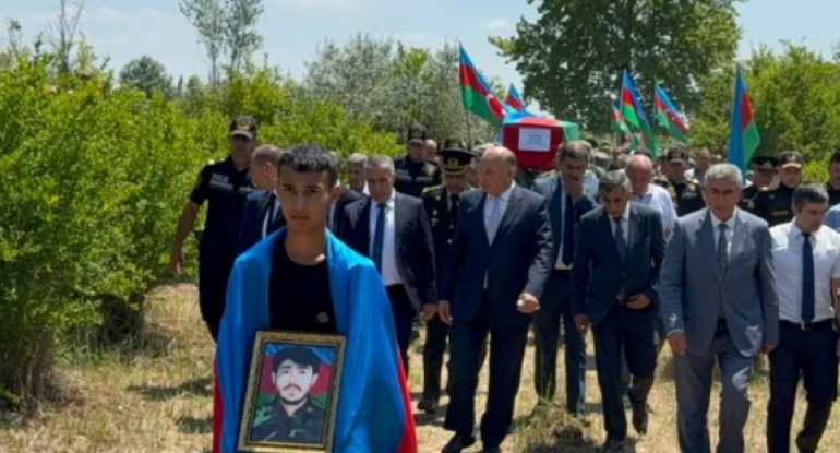 İtkin-şəhid Dəyanət Musayev dəfn edildi