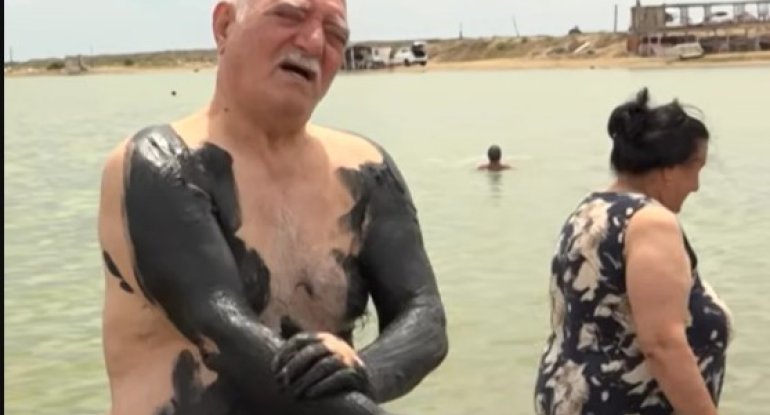 Yüzlərlə insan axışır, amma... - Hövsandakı "möcüzəvi palçıq" barədə həkimdən kritik XƏBƏRDARLIQ