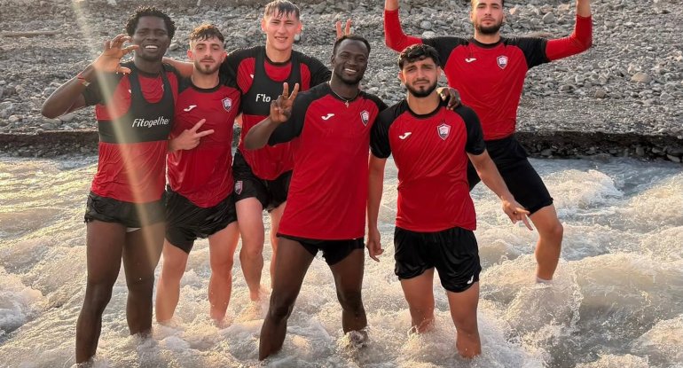 &ldquo;Qəbələ&rdquo;nin futbolçuları çayda belə dincəldi&nbsp;- FOTO