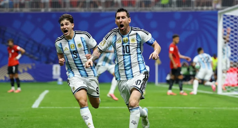 Argentina Misir üzərində əzmkar qələbə qazanaraq 1/4 finala yüksəldi