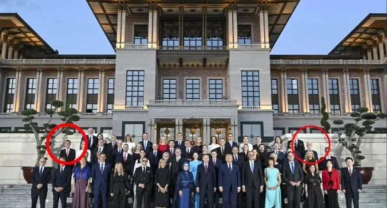 NATO zirvəsində qeyri-adi hadisə: Bu ölkəni iki lider təmsil edir