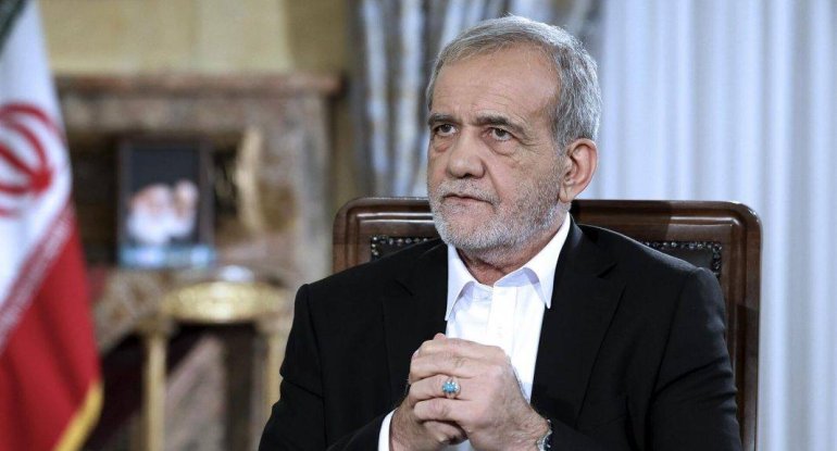 Prezident səfərini yarıda saxlayıb TƏCİLİ ÖLKƏSİNƏ DÖNDÜ