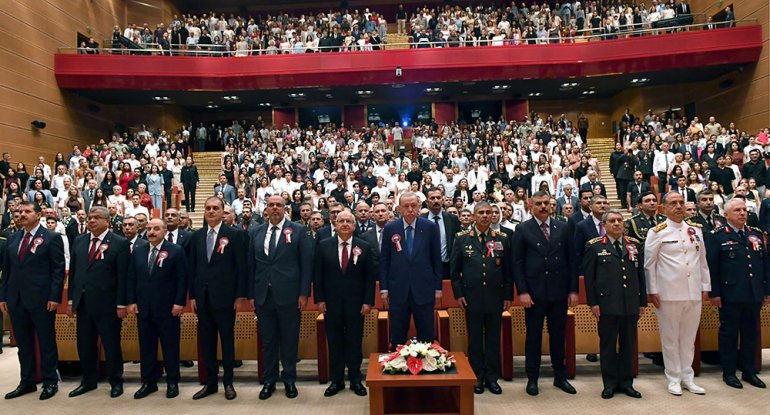 Azərbaycan müdafiə naziri Türkiyədə işgüzar səfərdədir