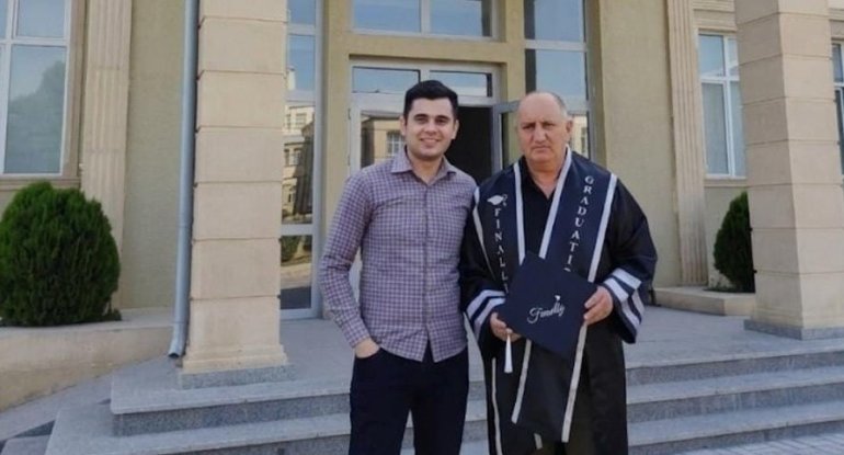 59 yaşında tələbə oldu - Müəllimləri arasında oğlu da var