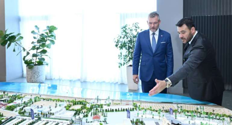 Slovakiya Prezidenti "Sea Breeze"lə tanış olub