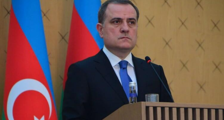 Ceyhun Bayramov Rusiyaya rəsmi səfərə yola düşdü