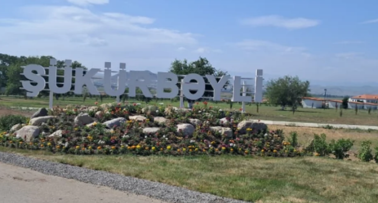 Şükürbəyli kəndinə 52 nəfərdən ibarət köç karvanı yola salındı