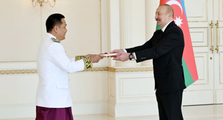 Dövlət başçısı Kamboca səfirinin etimadnaməsini qəbul etdi