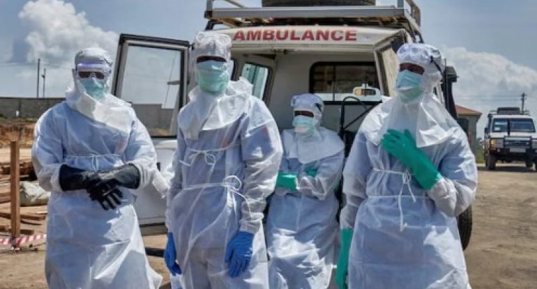 Bu ölkədə Eboladan ölənlərin sayı 900-ə yaxınlaşıb