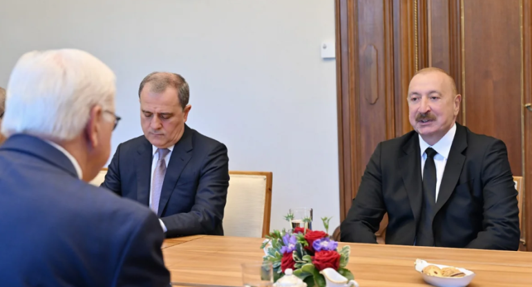 Ştaynmayer Berlində İlham Əliyevlə danışıqlar barədə məlumat verib