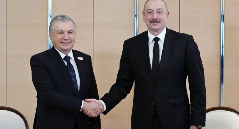 İlham Əliyev Şavkat Mirziyoyevə zəng etdi