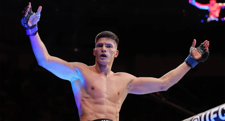 UFC döyüşçüsü qarşılaşmaya bir gün qalmış xəstəxanalıq oldu