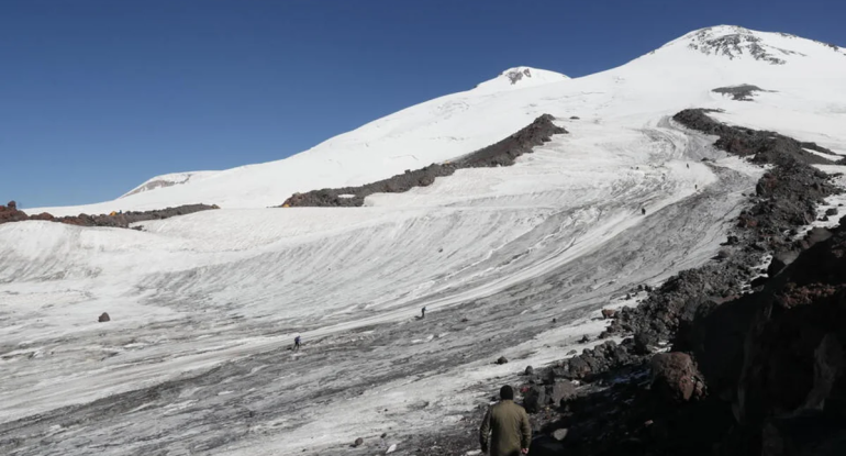 Elbrus dağına çıxan beş alpinist ölüb
