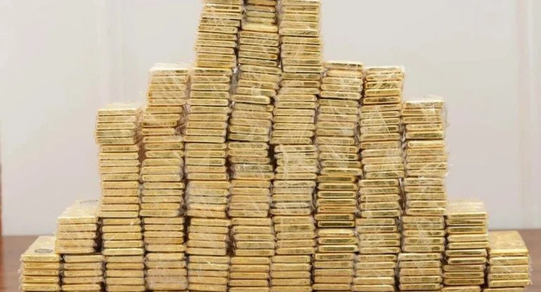 İraqda 400 kq qızıl və 175 milyon dollar müsadirə edilib