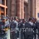 İrəvanda hökumət binası yenidən polis mühasirəsində - VİDEO