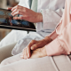 Alzheimer xəstəliyinin başlanğıcının erkən əlaməti aşkarlandı