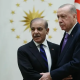 Pakistanın Baş naziri Ankaradan ÇAĞIRIŞ ETDİ