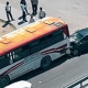 Bakı-Sumqayıt yolunda maşın avtobusa&nbsp;çırpıldı